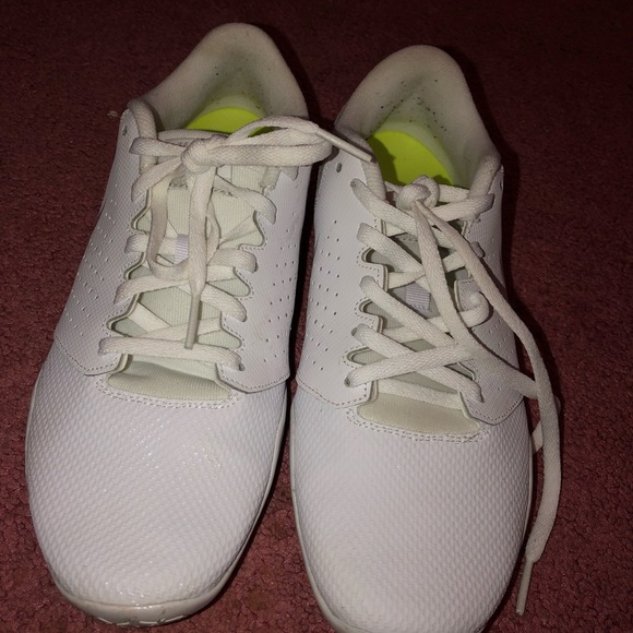 Nike Shoes - Picture 4 of 4